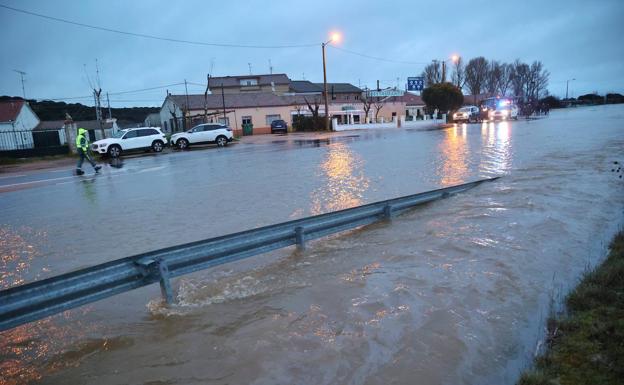 La Junta decreta nivel 1 por la inundación de viviendas y corte de carreteras en Salamanca