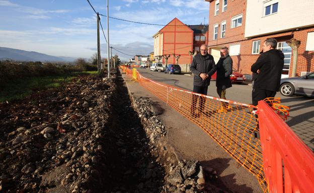 Ponferrada destina 48.000 euros a la renovación de aceras en la avenida de Extremadura en el barrio de La Placa