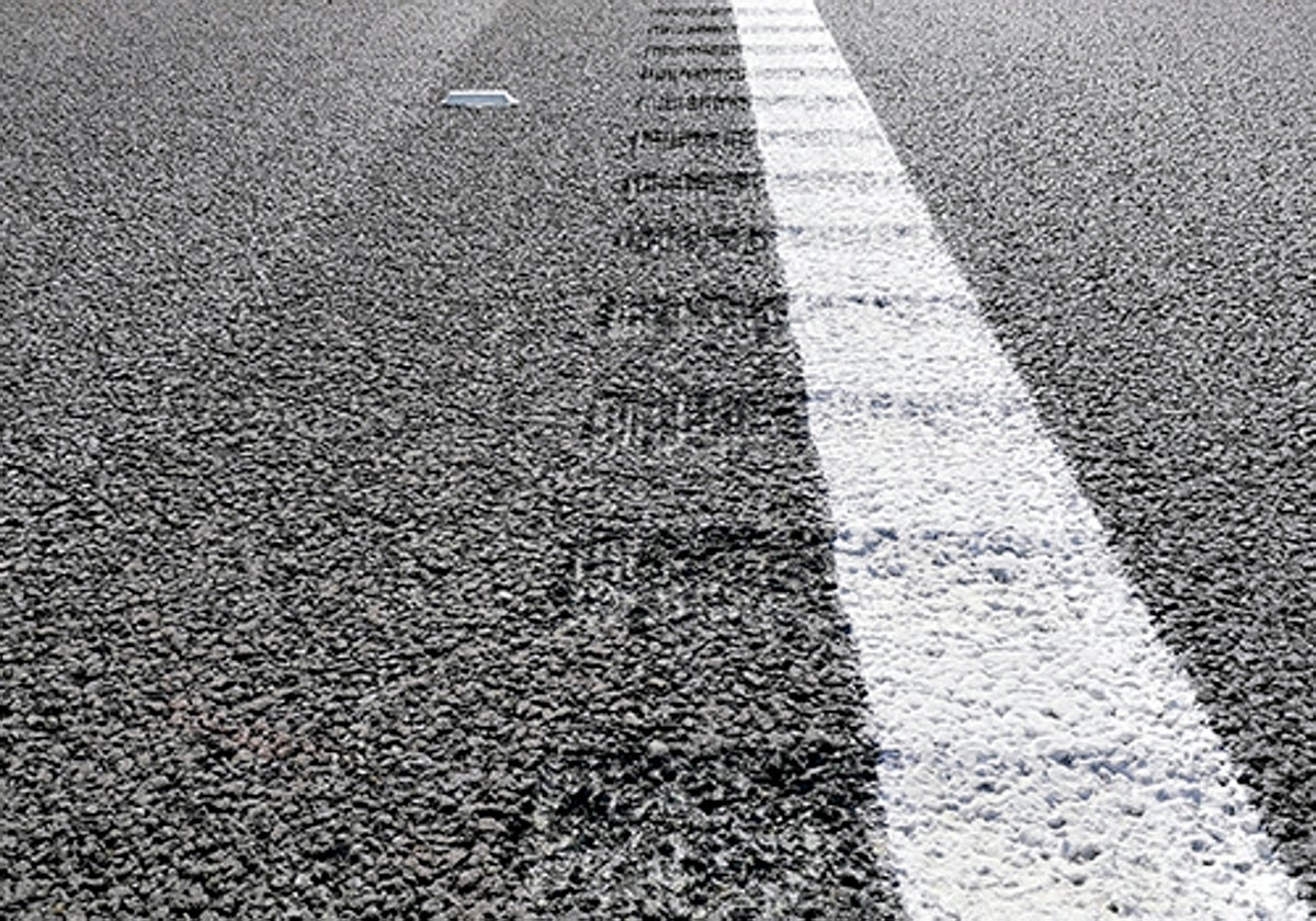 Qué son las guías sonoras de la carretera y cómo reconocerlas