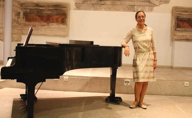 Pianist Mª Iciar Serrano Quiñones.