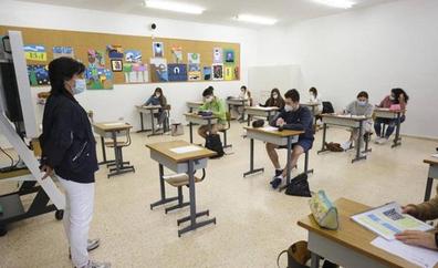 UGT cifra en casi 2.500 plazas de profesorado las que necesita el sistema educativo en Castilla y León