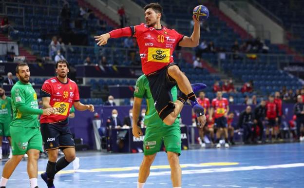 Los Hispanos se desperezan ante Montenegro con dificultad