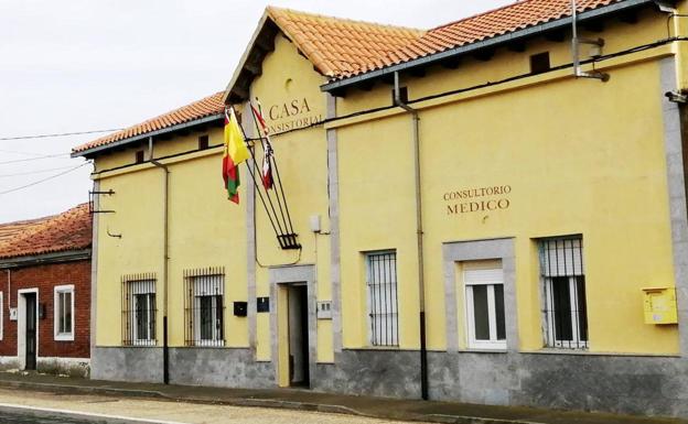 El Ayuntamiento de Pozuelo del Páramo lamenta «el triste espectáculo» del PSOE municipal mintiendo sobre las cestas de Navidad