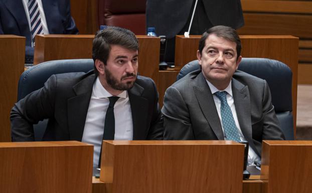 El PP acusa a Vox de usar su plan antiaborto para hacer pinza con Sánchez