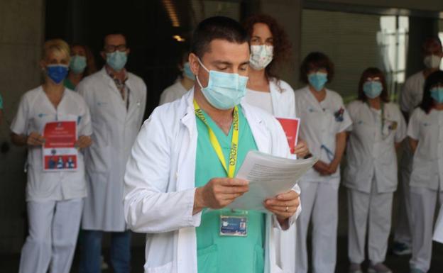 CCOO detecta un «caldo de cultivo» para movilizaciones de unos sanitarios «agotados»