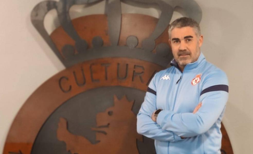 Jorge Ovalle, nuevo entrenador del equipo femenino de la Cultural