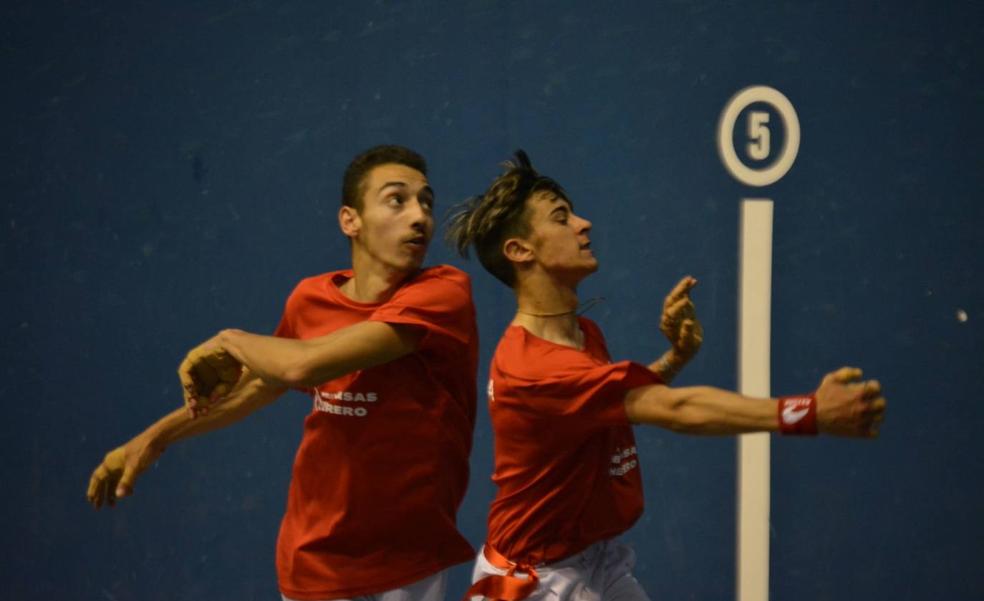 Santa María del Páramo acoge el Campeonato de Pelota Mano escolar de Castilla y León