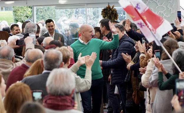 Puente augura una «mayoría absoluta» al alcalde de León a pesar de sus «diferencias»