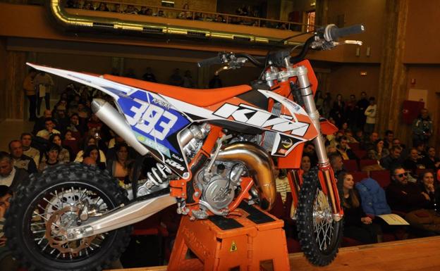 La Federación de Motociclismo celebró la segunda gala del motor en Valencia de Don Juan