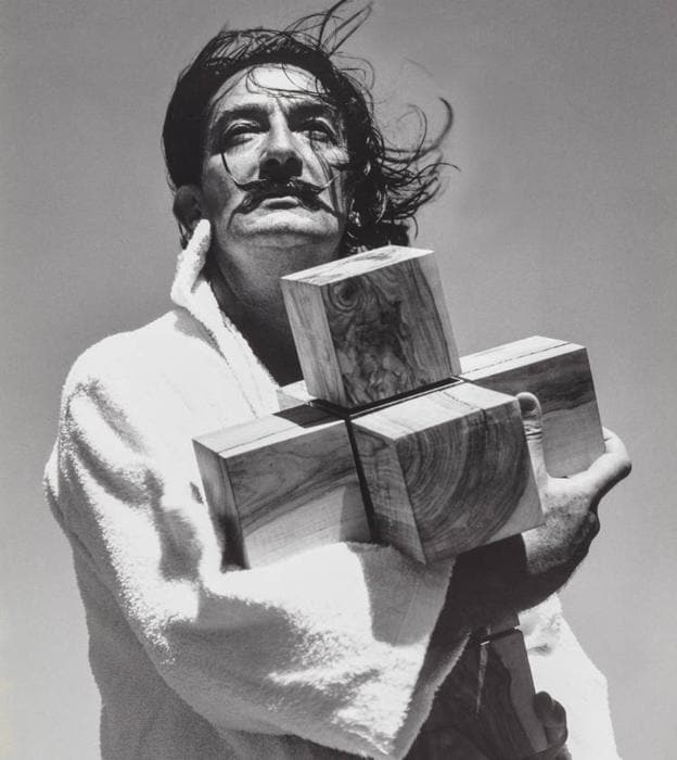 Un icónico retrato de Salvador Dalí realizado en 1953.