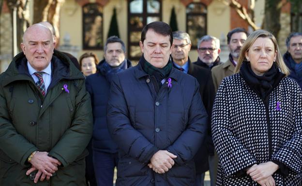 La Junta guarda un minuto de silencio por el crimen machista de Valladolid sin presencia de los consejeros de Vox