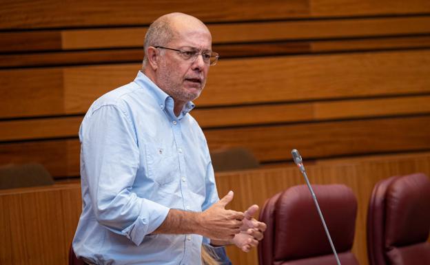 Ciudadanos dice que «Sanidad incumple la norma» al contratar médicos sin especialidad