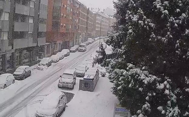 León en aviso amarillo este jueves por nevadas con acumulación de hasta 15 centímetros