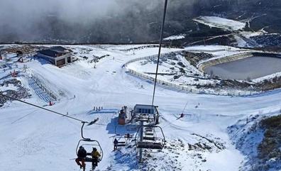 Las estaciones de esquí leonesas ofrecen cerca de 20 kilómetros de pistas