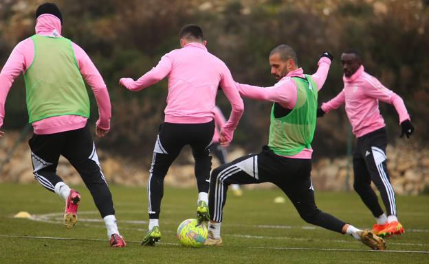 La Deportiva busca optimismo en La Romareda