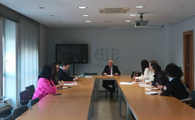 Firmados los convenios colectivos del comercio textil y comercio del metal de León con un aumento del 14%