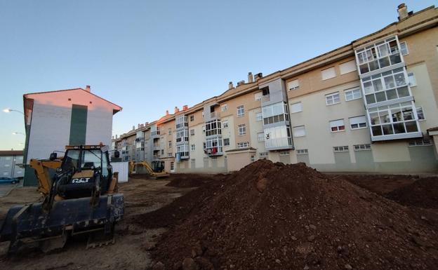 Valencia de Don Juan inicia la urbanización del entorno de Vallezate con 86.000 euros de inversión