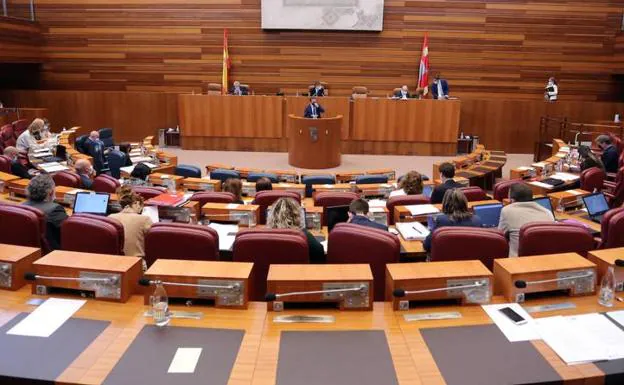 La oposición presenta 135 enmiendas a la tramitación urgente de la proposición de ley de Medidas