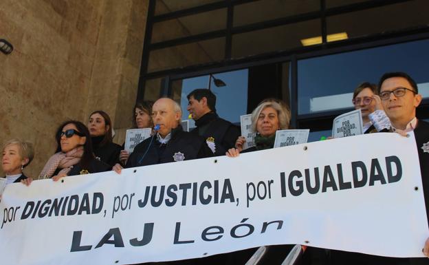 La huelga de los letrados de administración de Justicia ha suspendido 271 actuaciones en una semana en León