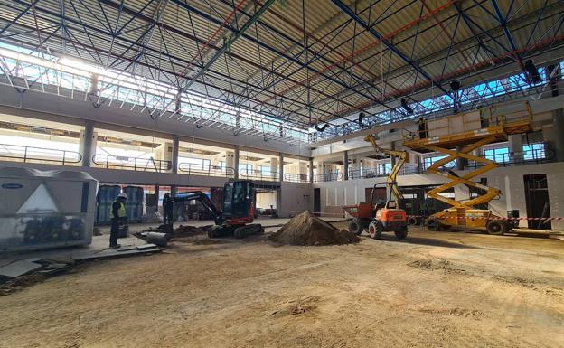 La estación de autobuses de León retrasa su apertura a verano y lo hará «sin conexión con la de tren»