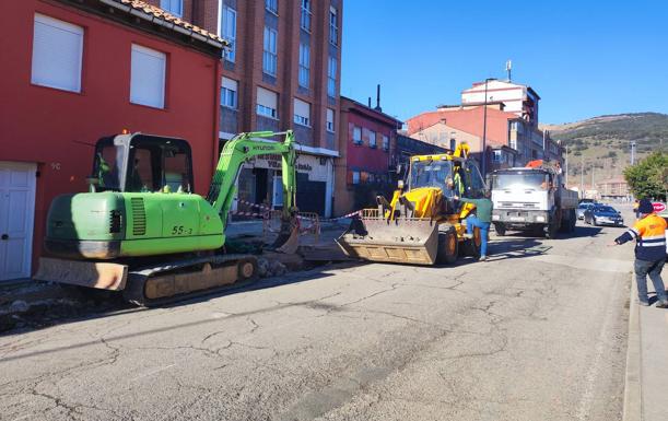 La Robla invierte 214.00 euros para renovar y reordenar la calle Carretera de La Magdalena