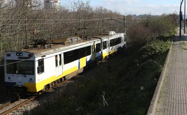 El error de Feve al encargar trenes para Asturias que no caben en los túneles obliga a reformar la normativa