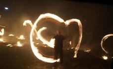 Danza de fuego para iluminar Burbia