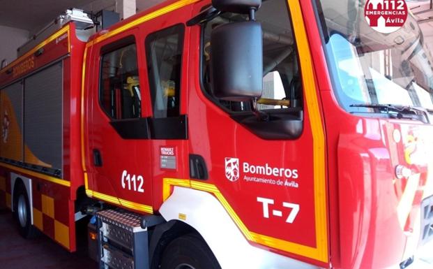Fallece una mujer de 68 años en el incendio de una vivienda de Piedralaves, Ávila