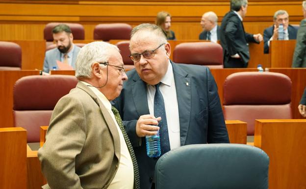 Santonja afirma que no hay patrimonio «bueno o malo» y que la Consejería respetará «todas las interpretaciones de la historia»