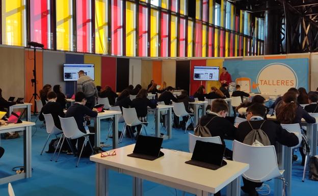 Los alumnos del Colegio La Asunción participan en el Día de Internet segura