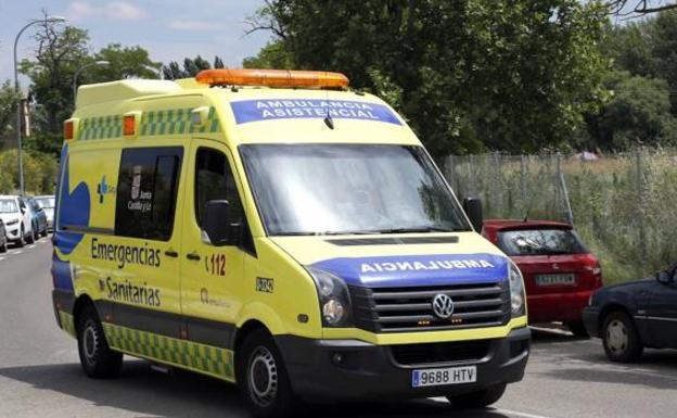 Una joven de 18 años sufre quemaduras en la cara y las manos en el incendio en una vivienda en Villadangos del Páramo