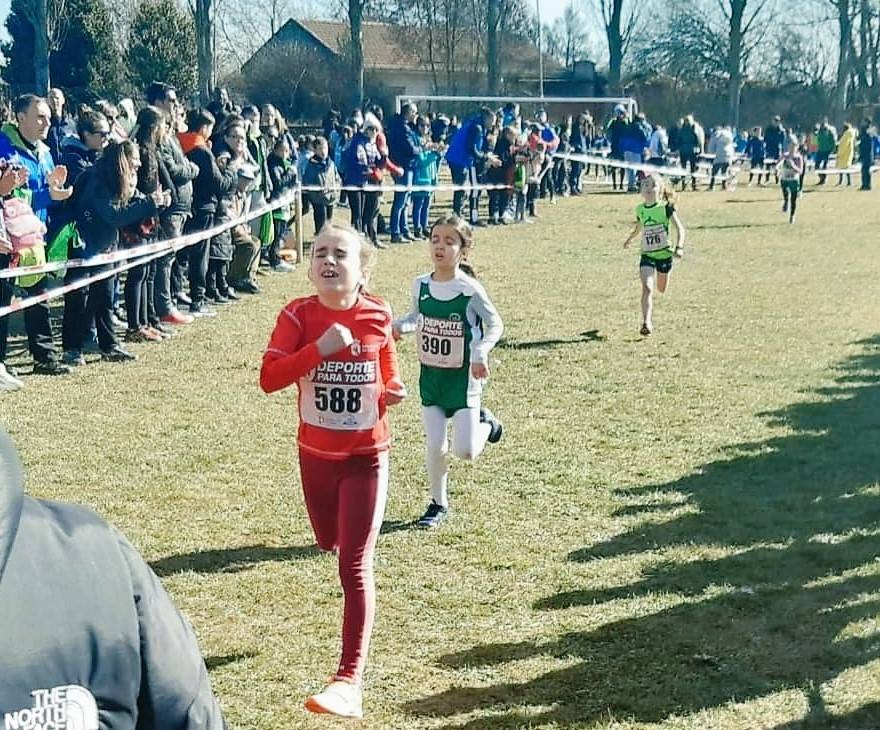 El Campeonato Provincial de Atletismo rompe un récord de participación en Benavides