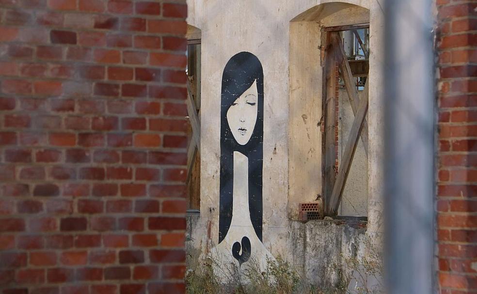 Afrodita pide auxilio