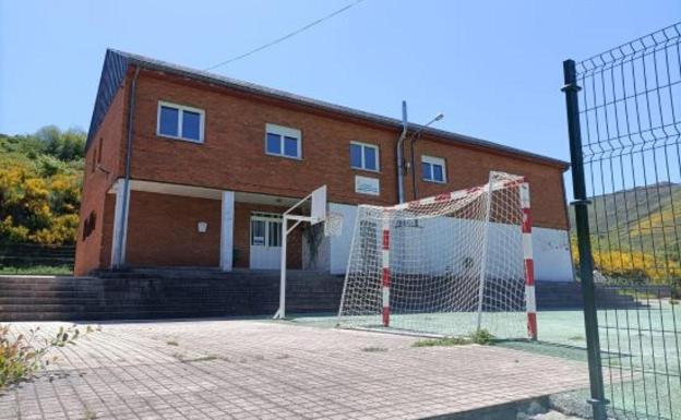 La Diputación reparte 450.000 euros para mejorar colegios rurales en 76 municipios
