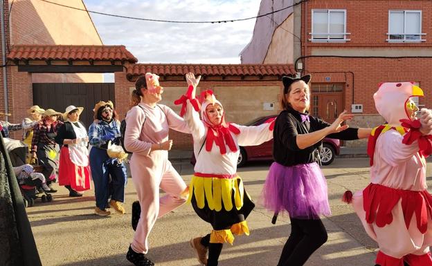 En Laguna de Negrillos nadie se pierde el carnaval