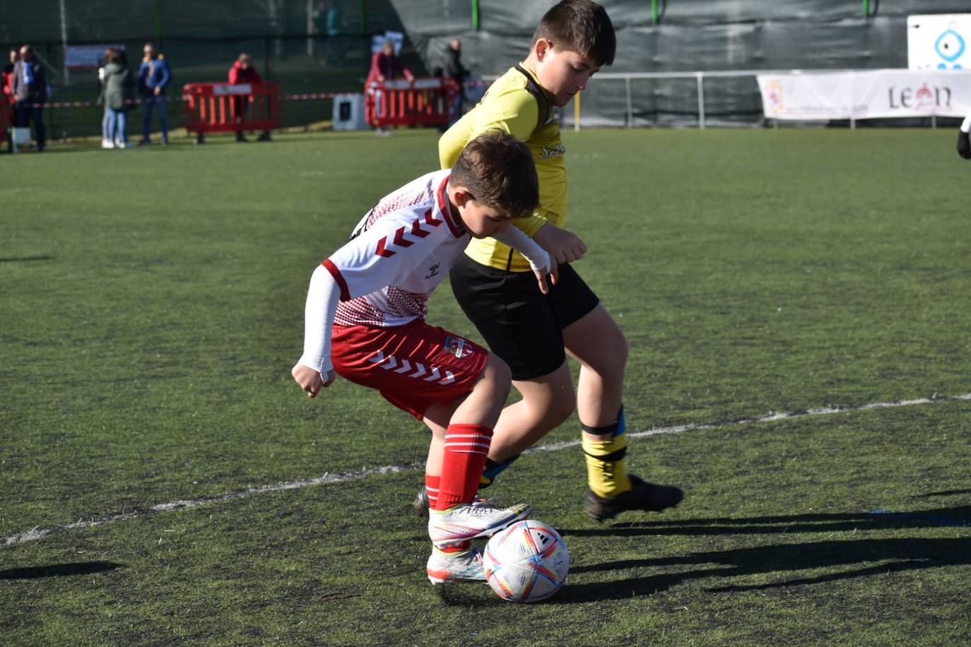 La pelota honra a Luis Quijada