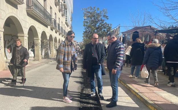 El PP denuncia que las zanjas de las obras en Ponferrada son «un peligro» para la movilidad de las personas mayores