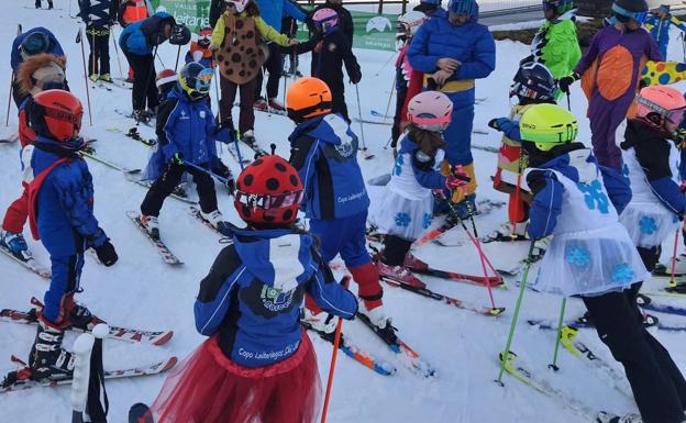 Las estaciones de esquí de León atraen a 21.000 usuarios durante el Carnaval