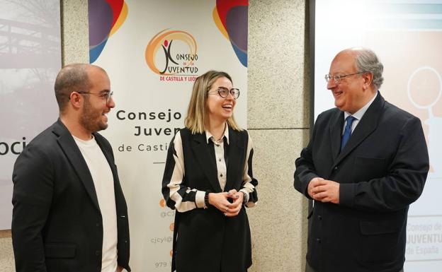 El «éxodo» de talento joven se sigue «agudizando» en León, en especial hacia Madrid