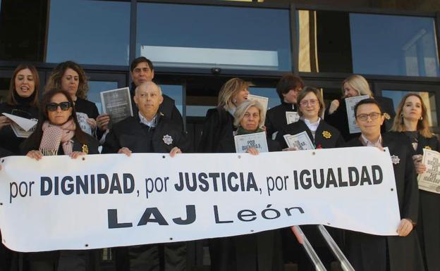 La falta de acuerdo con los Letrados de la Administración bloquea los Juzgados de León con 10.000 notificaciones paradas