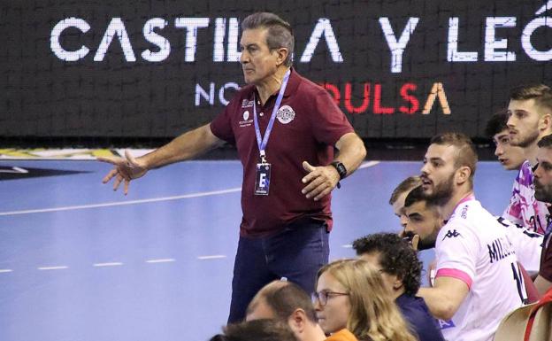 Cadenas: «Me siento plenamente apoyado por el club y con ganas de seguir»