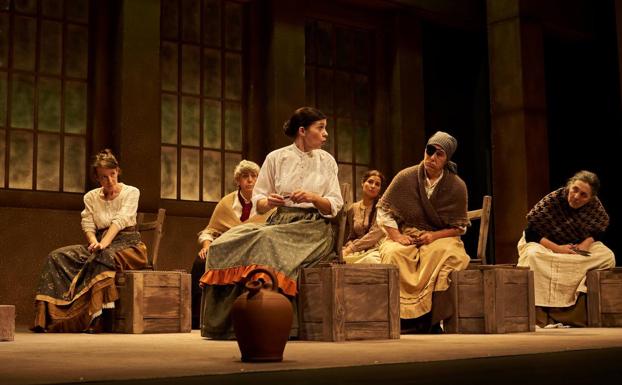El Teatro Bergidum de Ponferrada conmemora el Día Internacional de la Mujer con la obra 'Cigarreras'