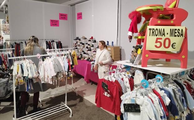 El 'centro comercial' de Valencia de Don Juan abre sus puertas