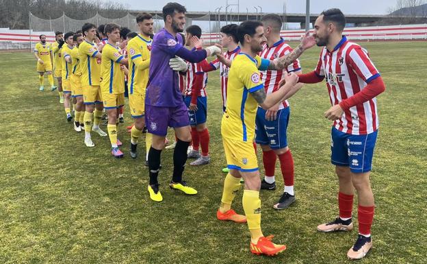 El Atlético Bembibre sucumbe ante el líder y se pone décimo