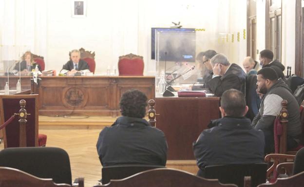 Los peritos afirman que no hubo forcejeo y que la víctima falleció con un disparo a 1,5 metros