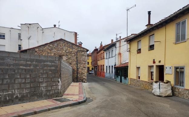 El Ayuntamiento de La Robla reurbaniza la calle La Fuente