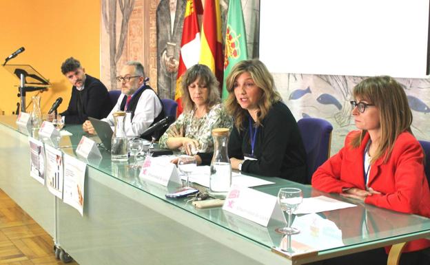 Un 'workshop' reúne en la ULe a 60 expertos en economía de universidades de toda España