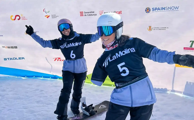 La leonesa Raquel Martínez se proclama campeona del mundo de snowboard cross por equipos