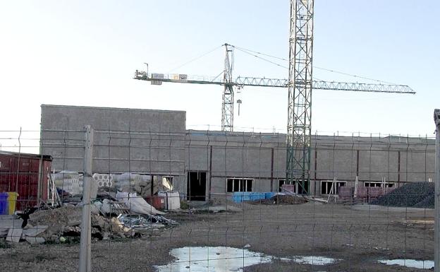 La construcción se frena: la promoción de viviendas cae un 5% en León, frente al 17% de la comunidad