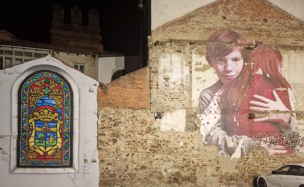 La Bañeza aumenta la visibilidad de sus murales proporcionándoles iluminación